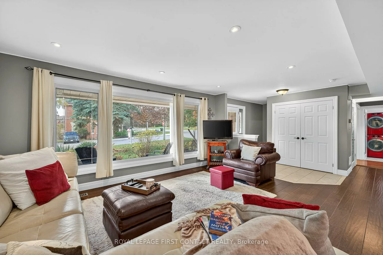 15, Rodney, North Shore, Barrie