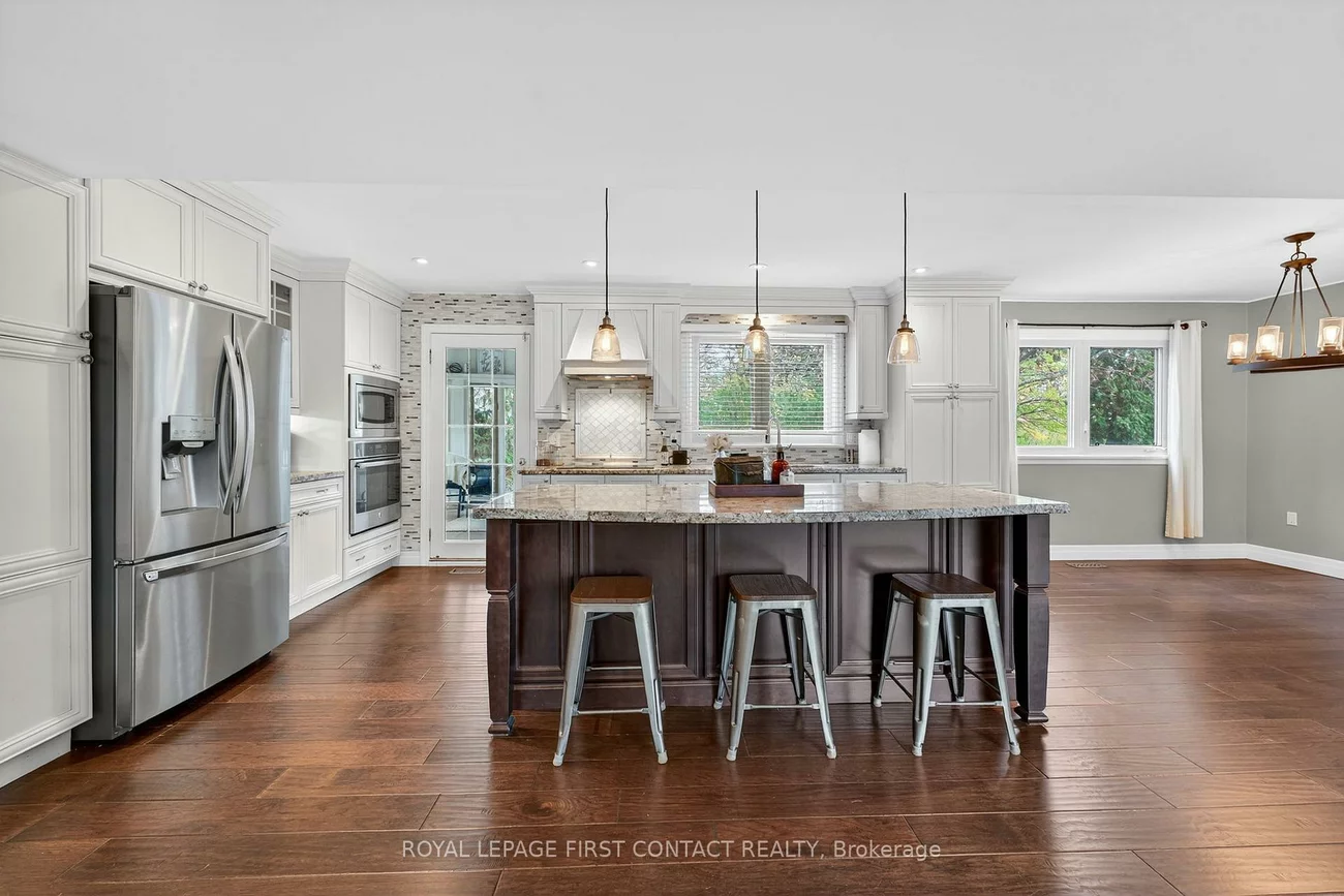 15, Rodney, North Shore, Barrie