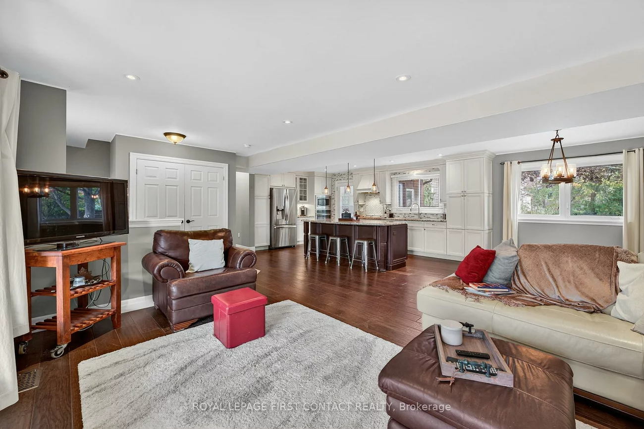 15, Rodney, North Shore, Barrie