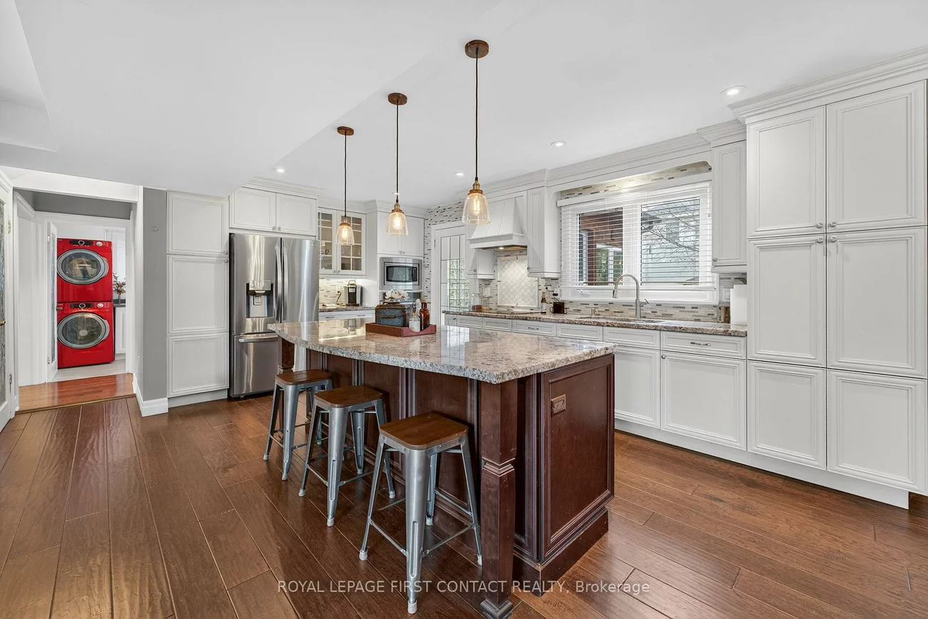 15, Rodney, North Shore, Barrie