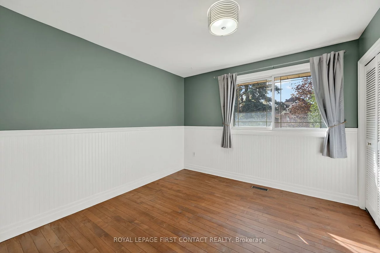 15, Rodney, North Shore, Barrie