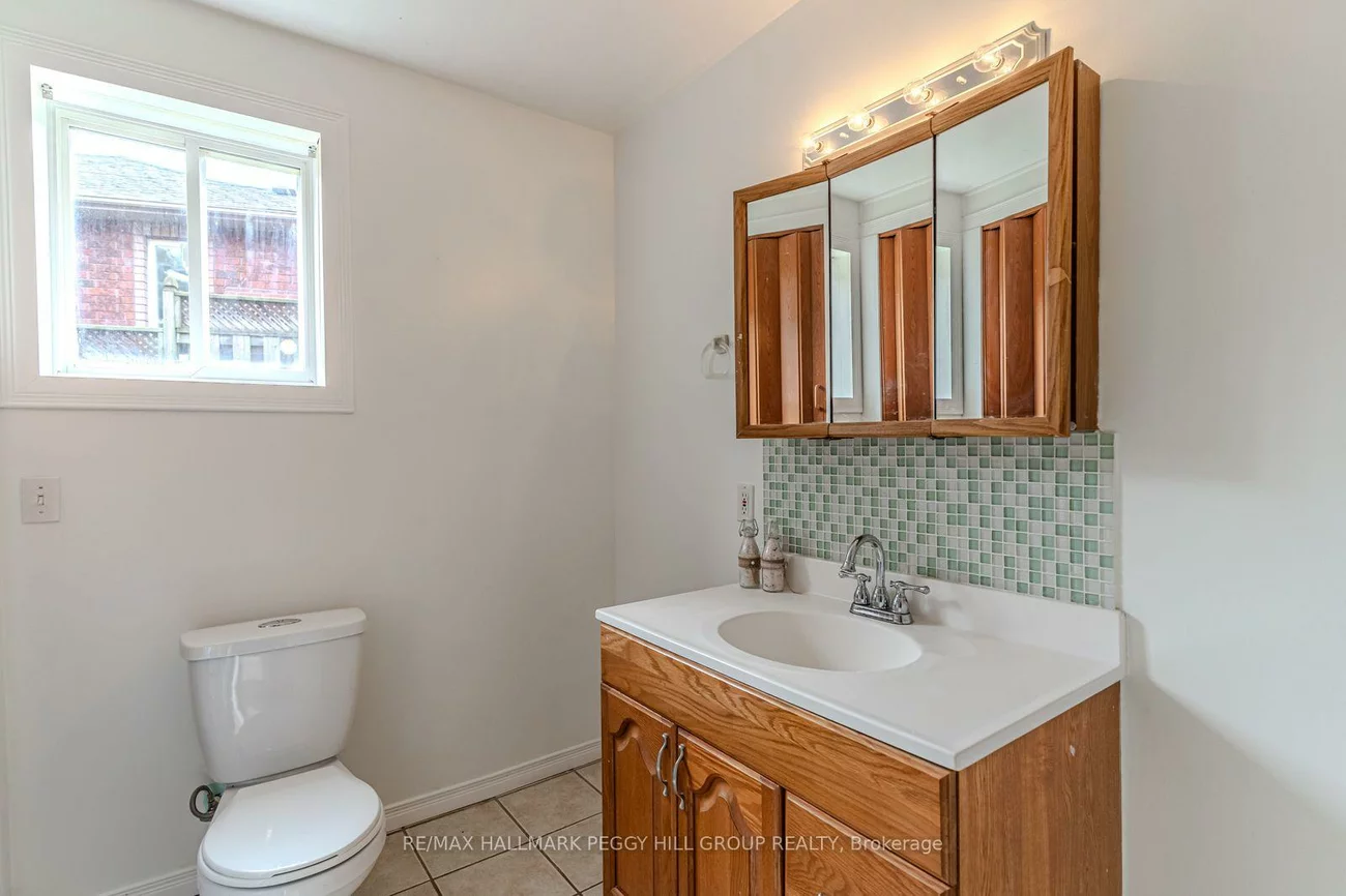 51, Golden Eagle, Little Lake, Barrie