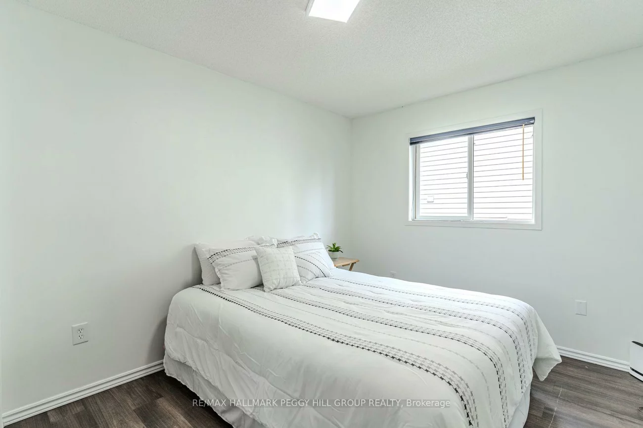 51, Golden Eagle, Little Lake, Barrie