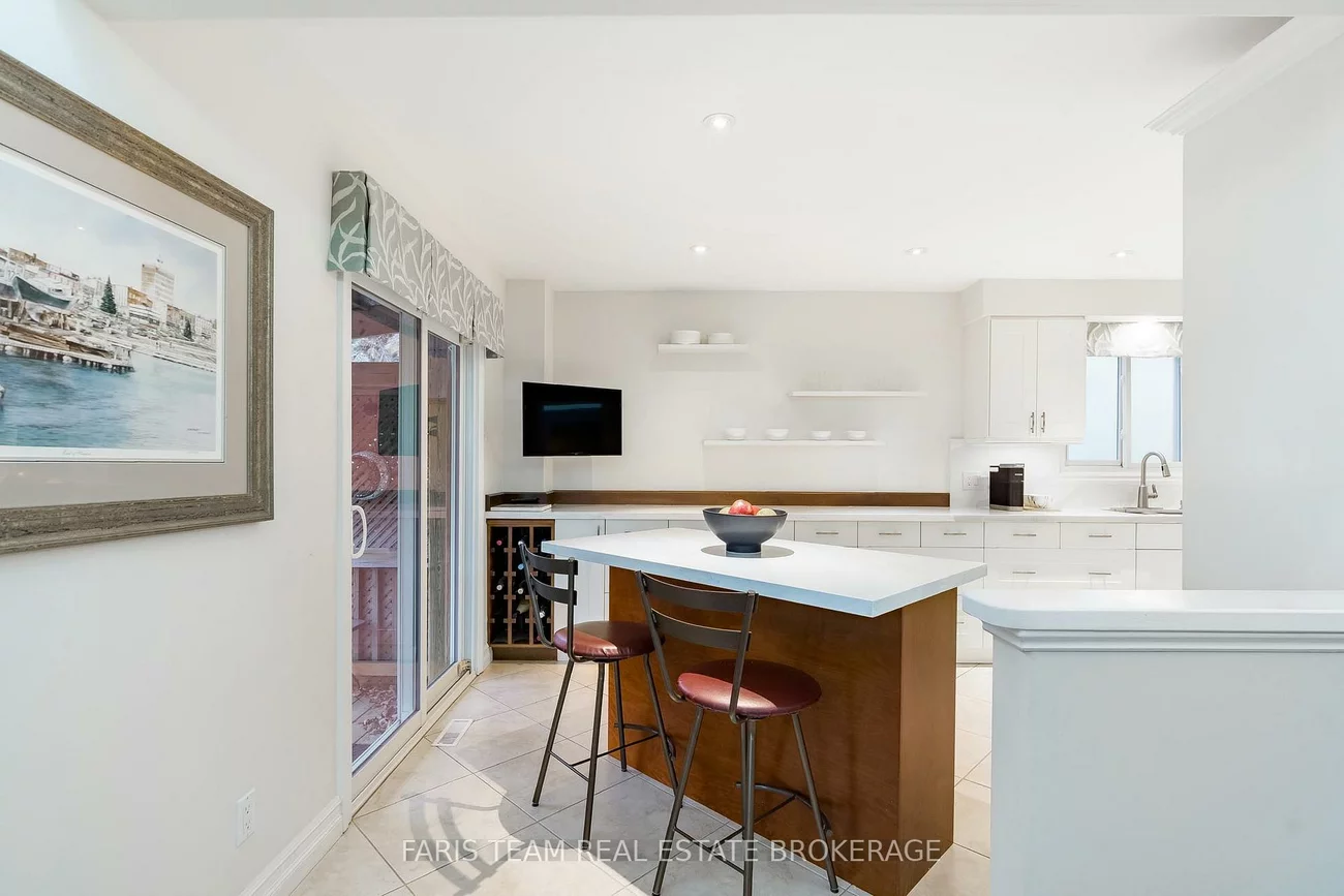 40, Orwell, Letitia Heights, Barrie