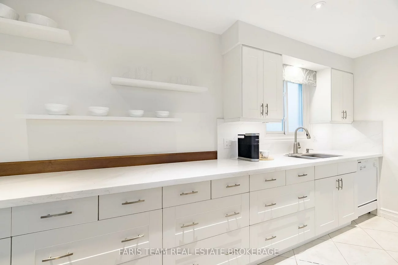 40, Orwell, Letitia Heights, Barrie