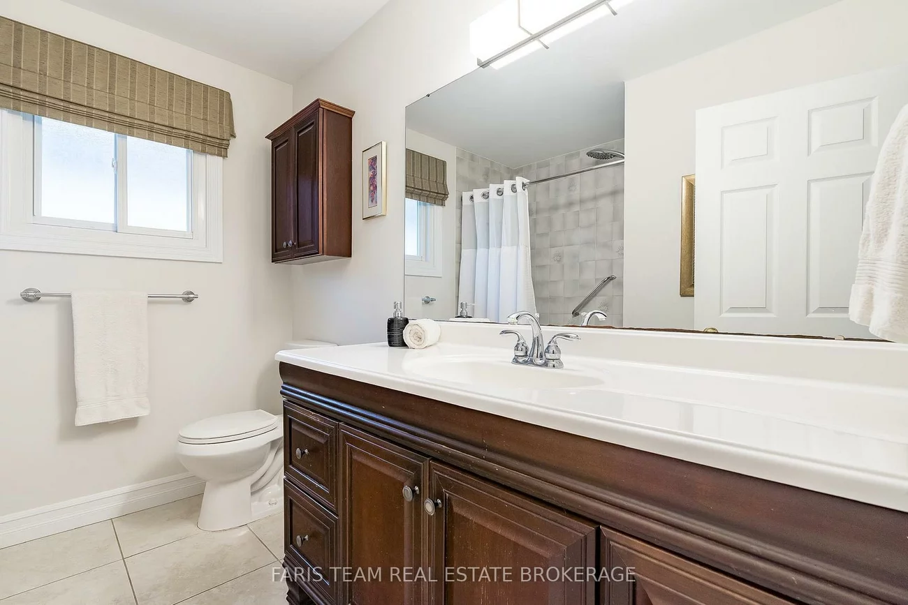 40, Orwell, Letitia Heights, Barrie