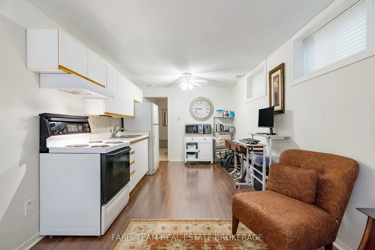 40, Orwell, Letitia Heights, Barrie