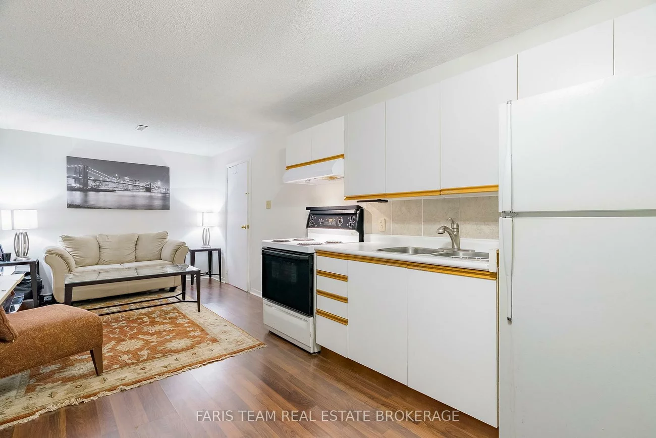 40, Orwell, Letitia Heights, Barrie