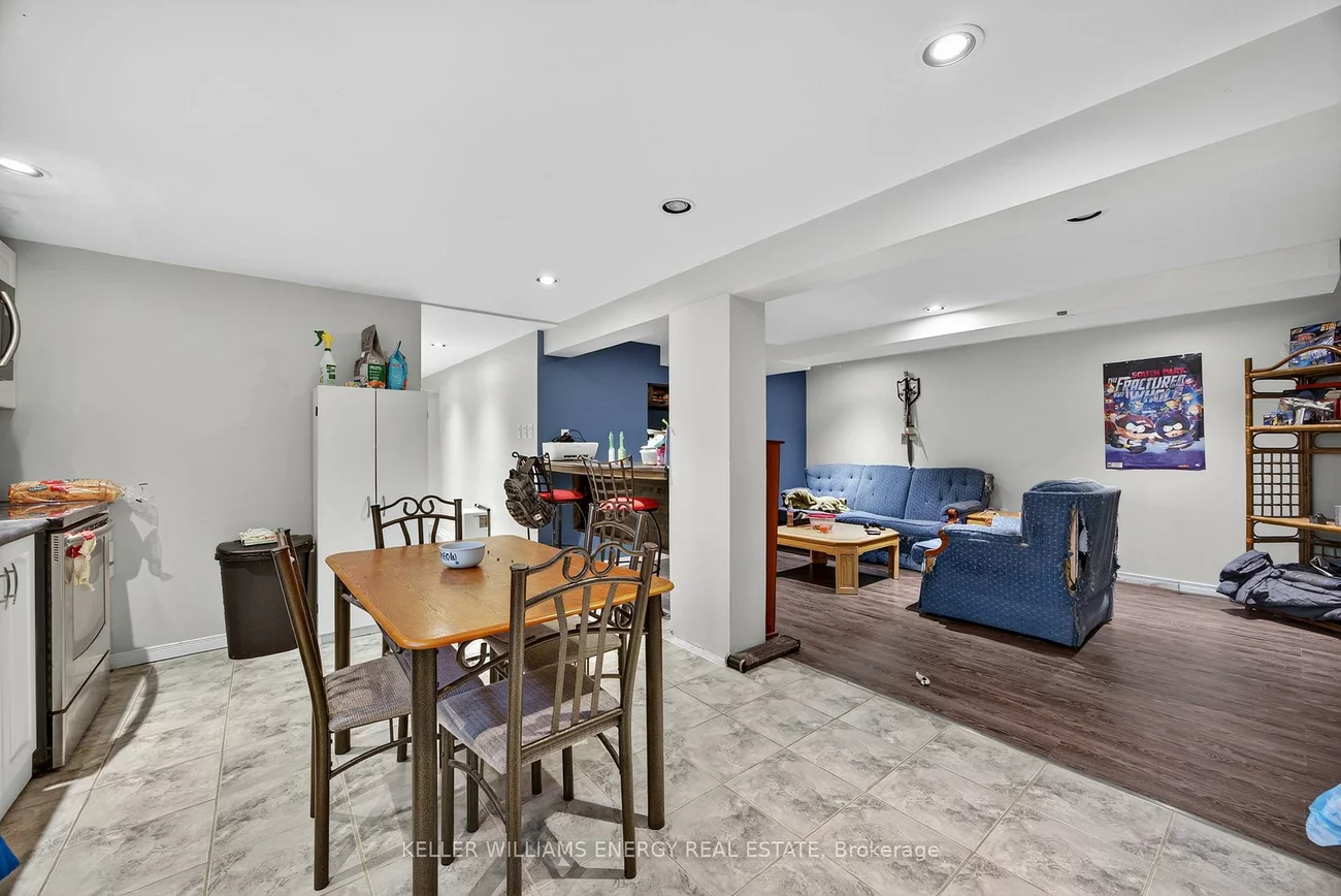 76, Rose, Wellington, Barrie