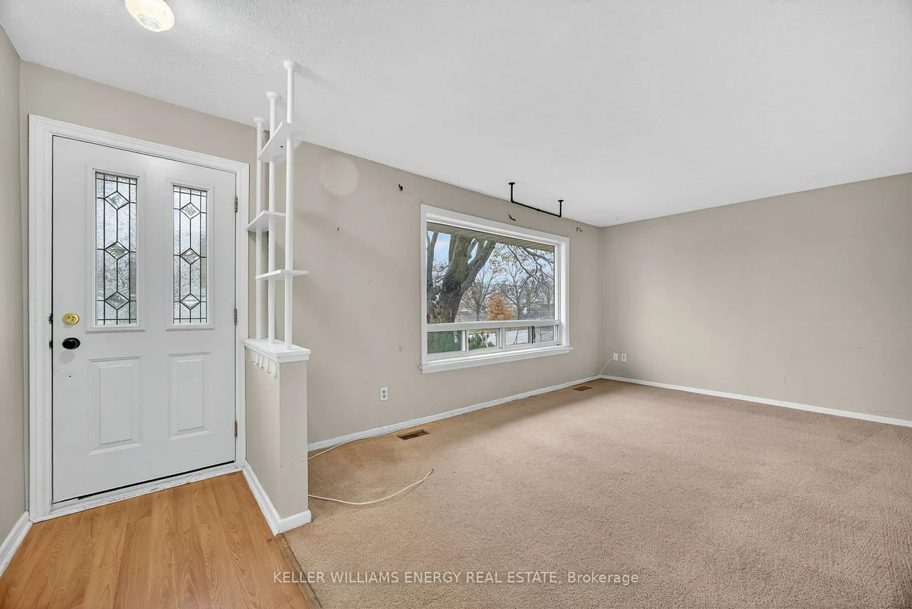 76, Rose, Wellington, Barrie