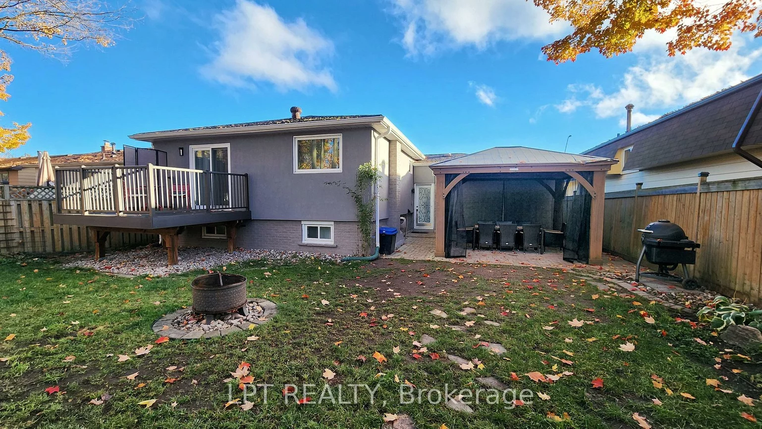 48, Maplehurst, Cundles East, Barrie