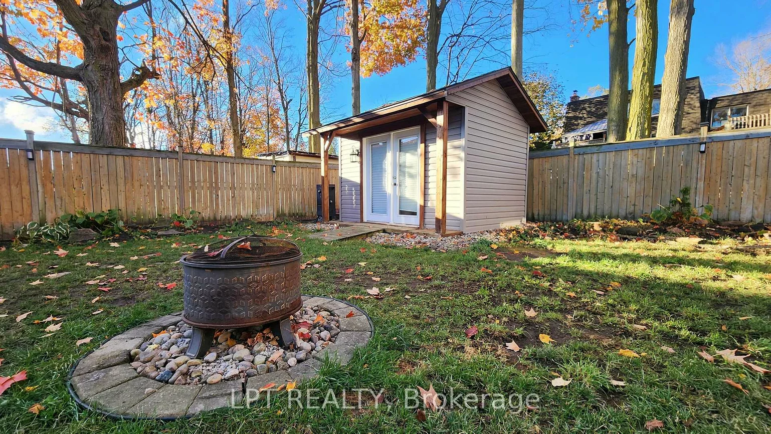 48, Maplehurst, Cundles East, Barrie