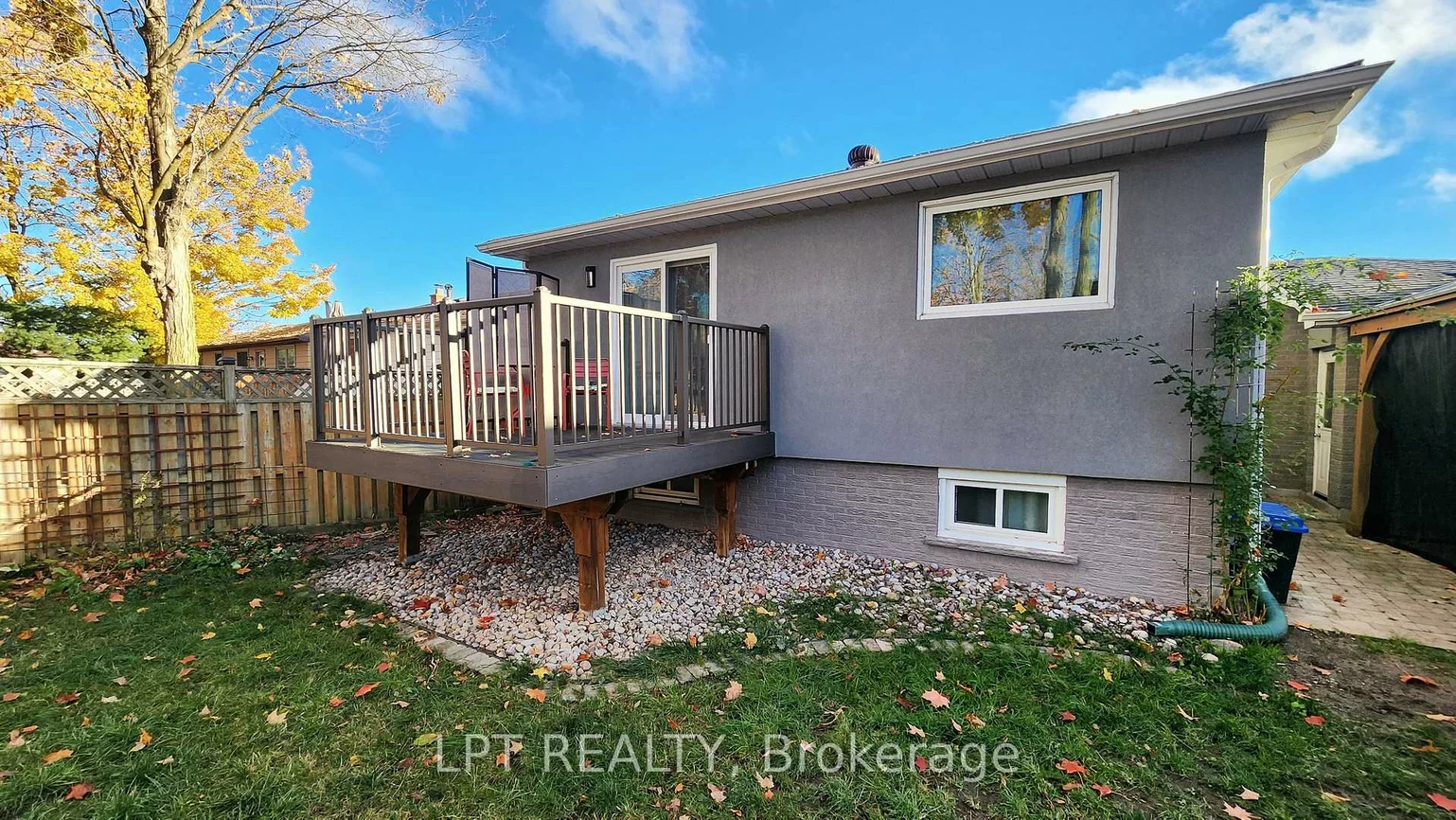 48, Maplehurst, Cundles East, Barrie