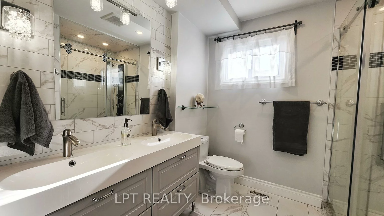 48, Maplehurst, Cundles East, Barrie