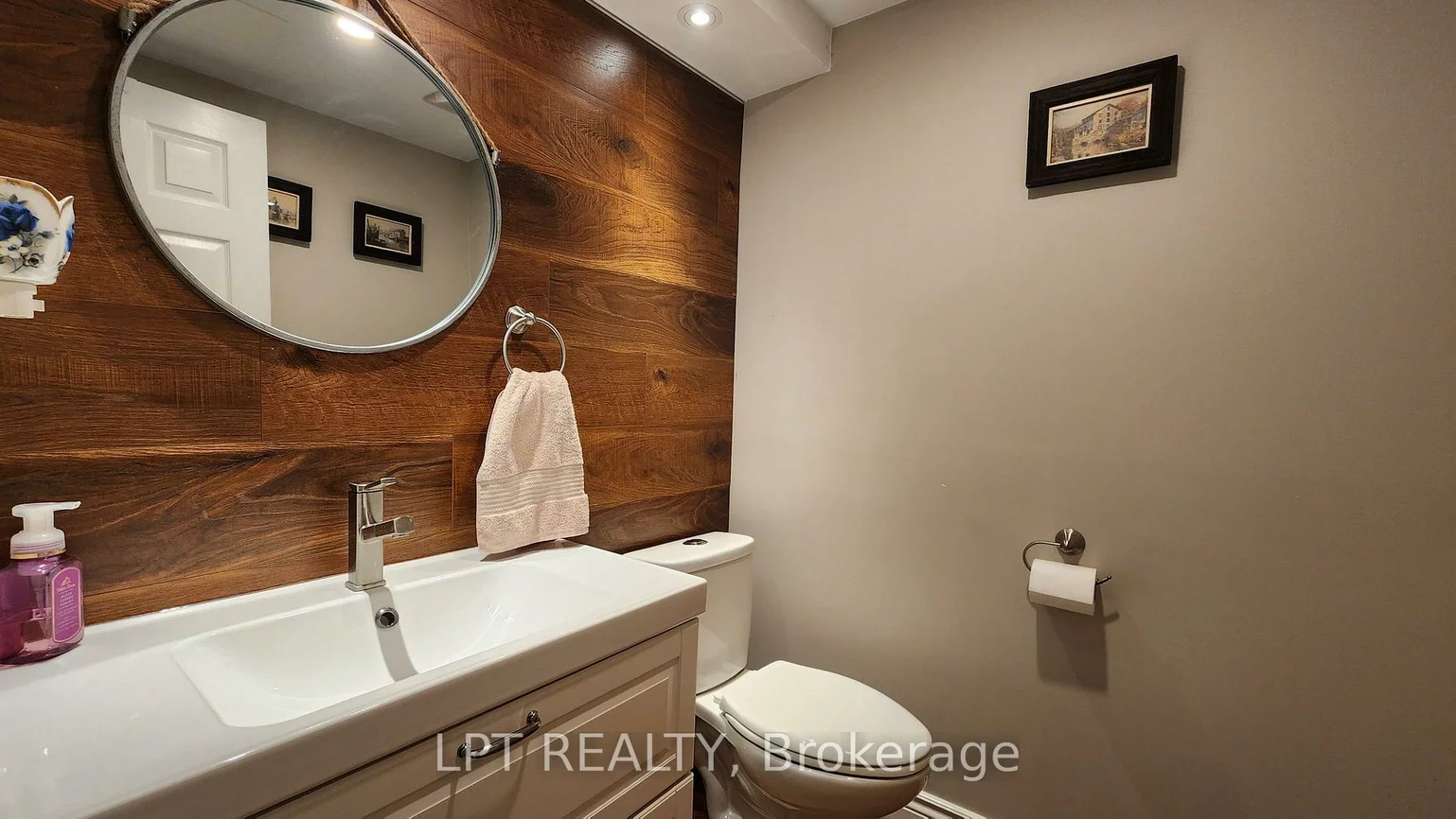 48, Maplehurst, Cundles East, Barrie