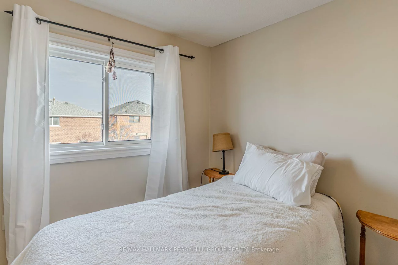 222, Country, Painswick South, Barrie