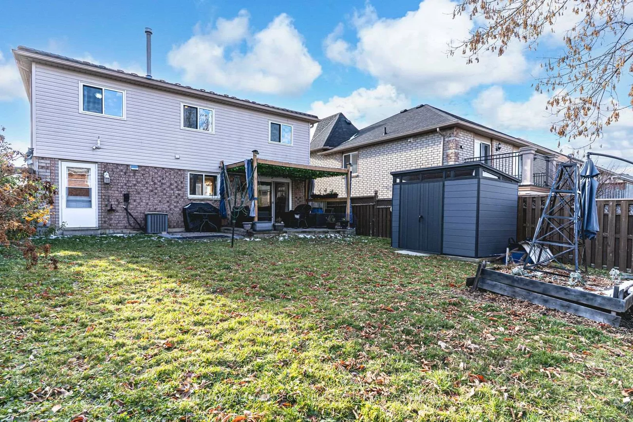 222, Country, Painswick South, Barrie