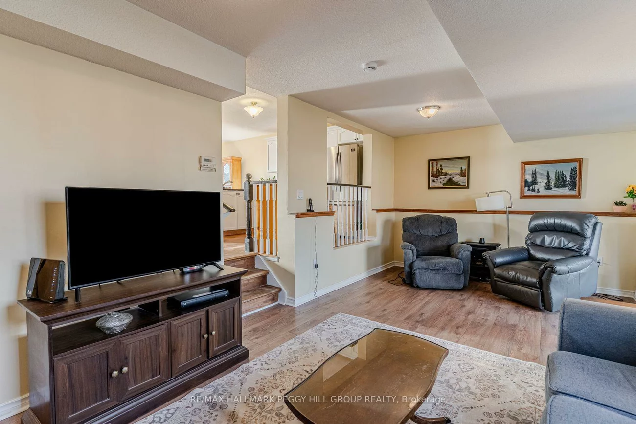 222, Country, Painswick South, Barrie