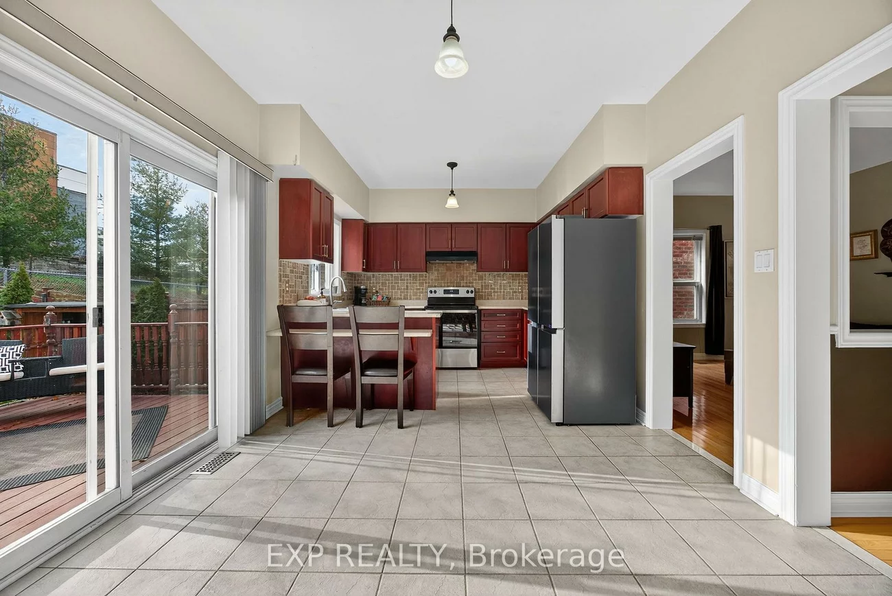 23, Prince of Wales, Innis-Shore, Barrie