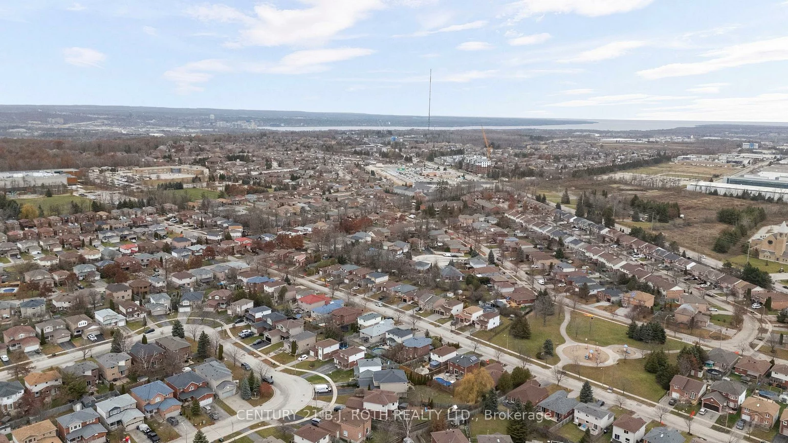 27, GOLDS, Holly, Barrie