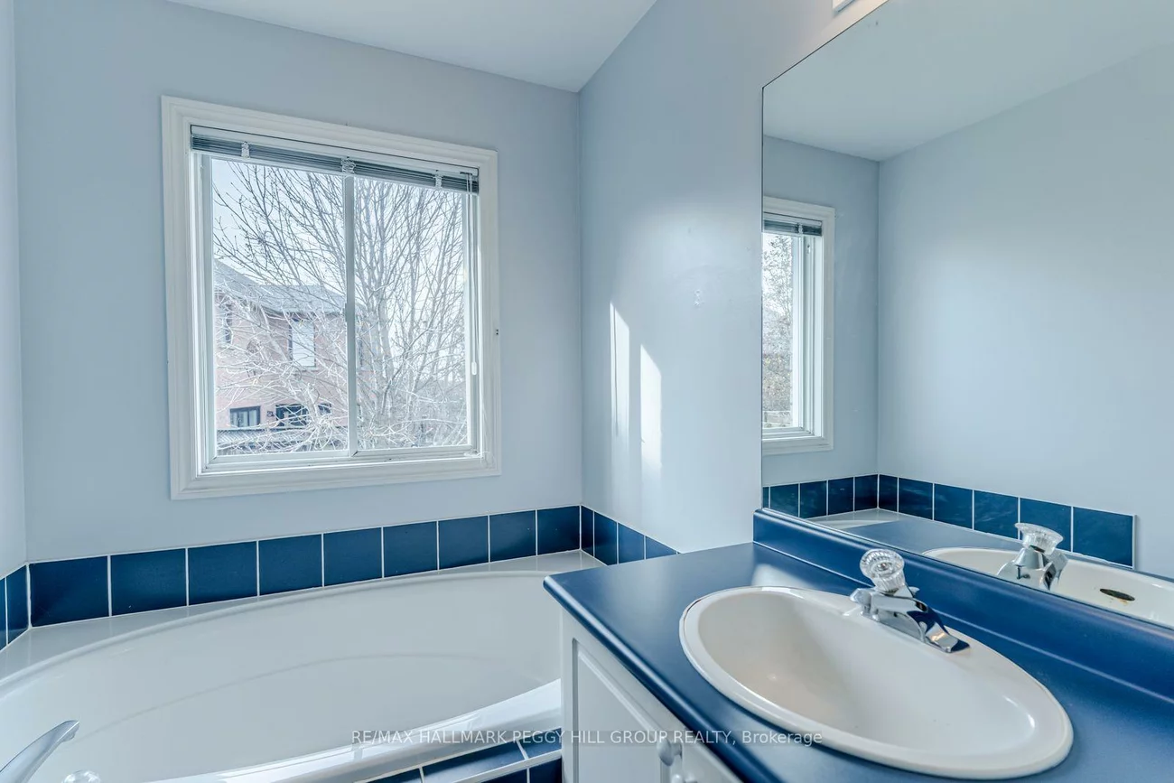 63, River Ridge, Bayshore, Barrie