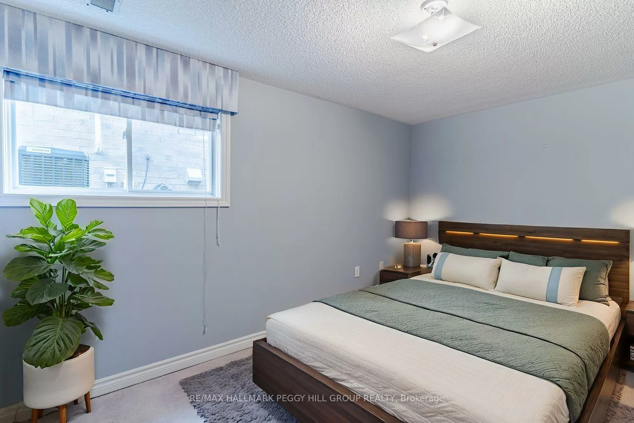 63, River Ridge, Bayshore, Barrie