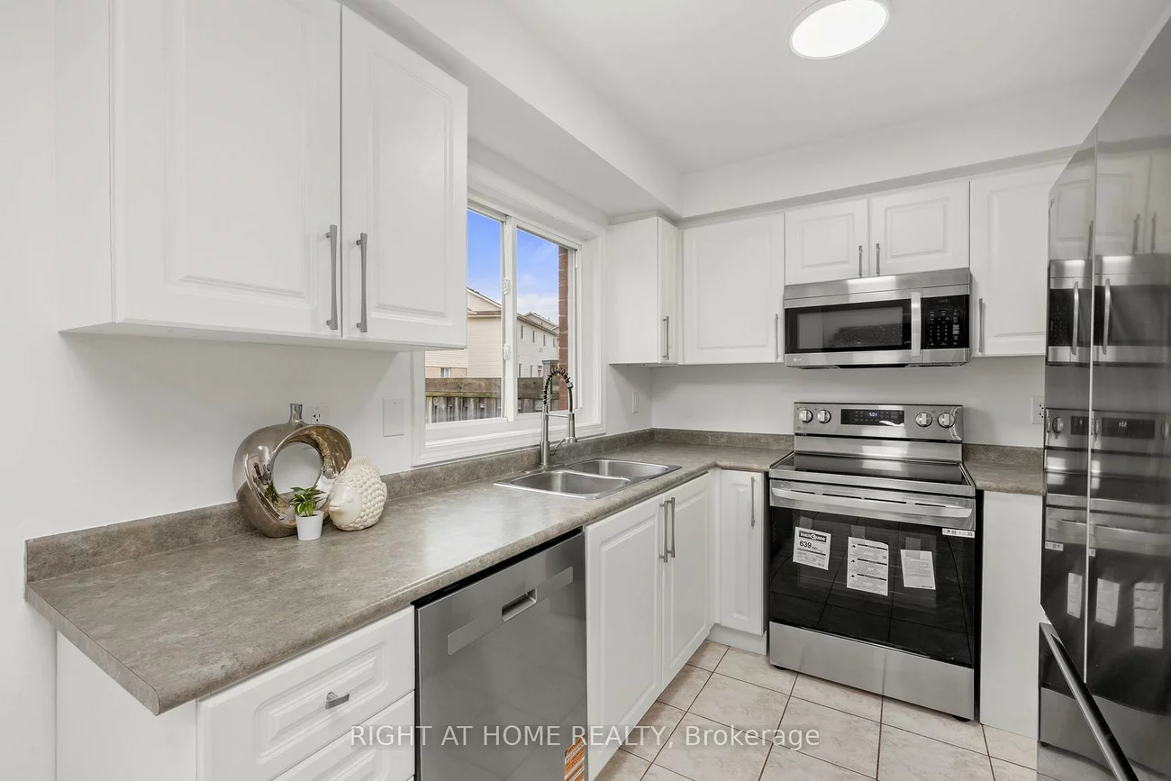 8, Diana, Innis-Shore, Barrie