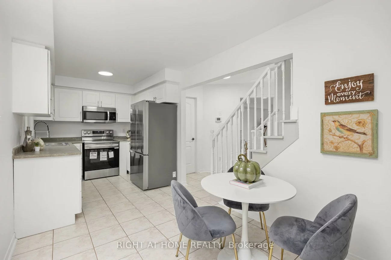 8, Diana, Innis-Shore, Barrie