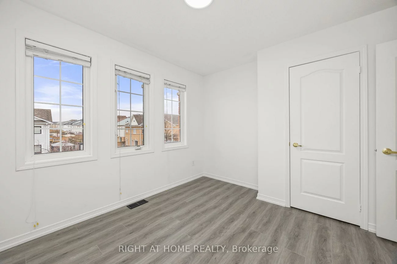 8, Diana, Innis-Shore, Barrie