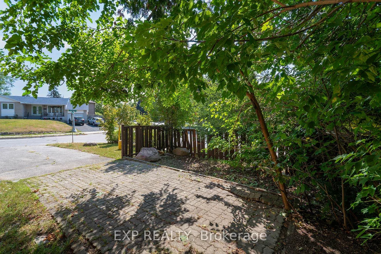 2, Roslyn, Wellington, Barrie