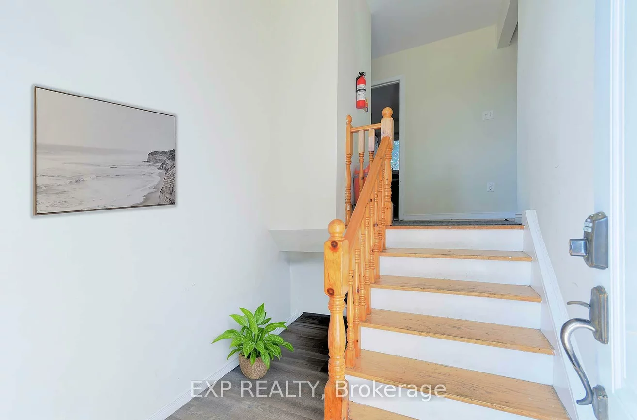 2, Roslyn, Wellington, Barrie