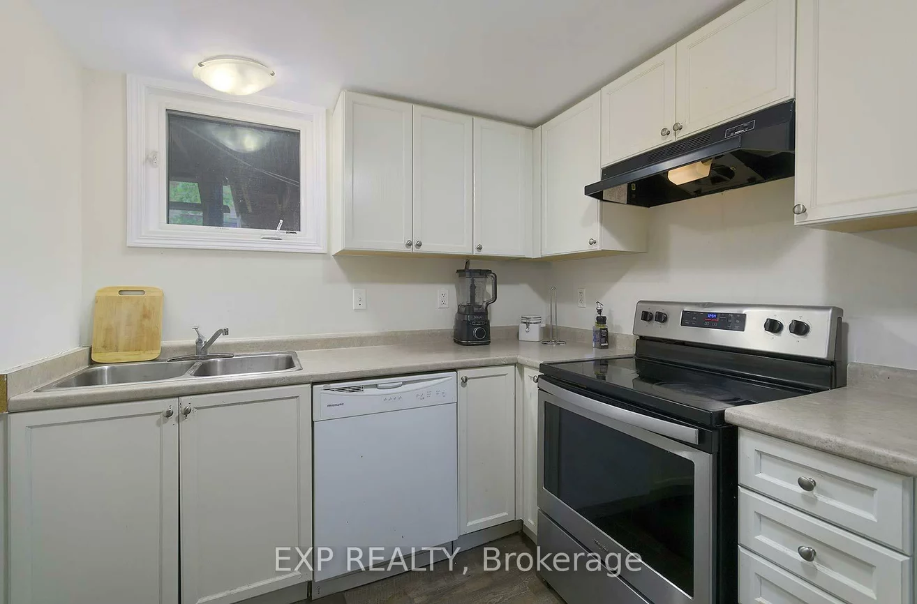 2, Roslyn, Wellington, Barrie