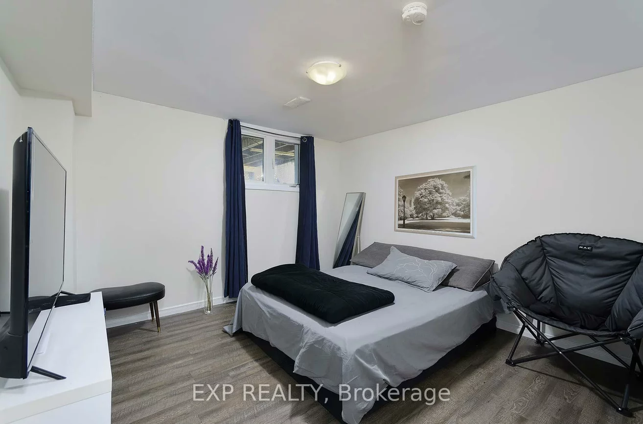 2, Roslyn, Wellington, Barrie