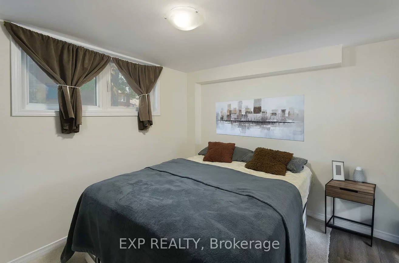 2, Roslyn, Wellington, Barrie