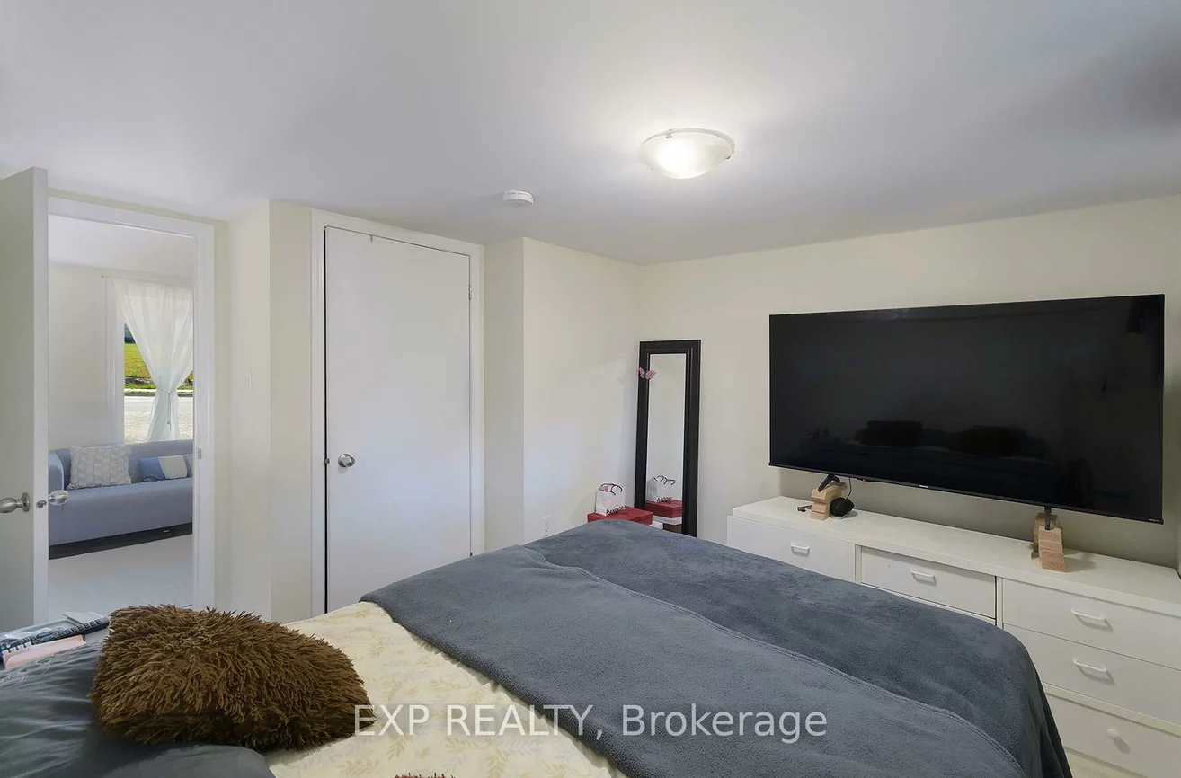 2, Roslyn, Wellington, Barrie