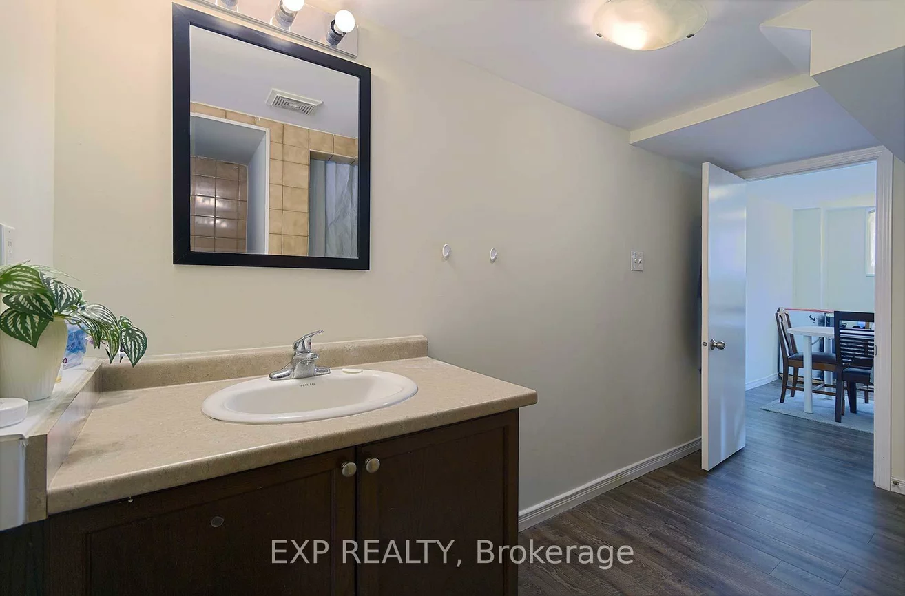 2, Roslyn, Wellington, Barrie