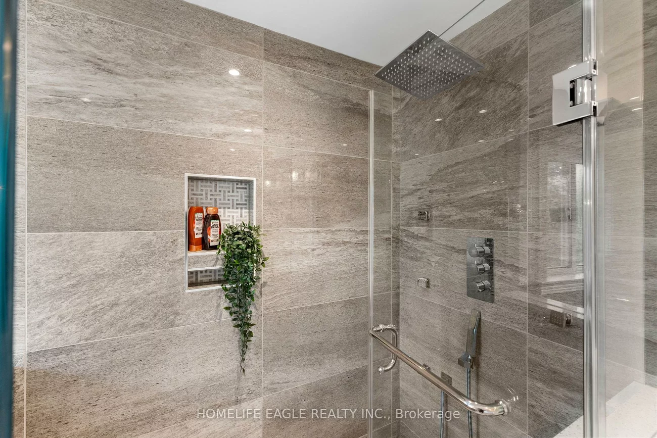 14, Rebecca, Painswick South, Barrie