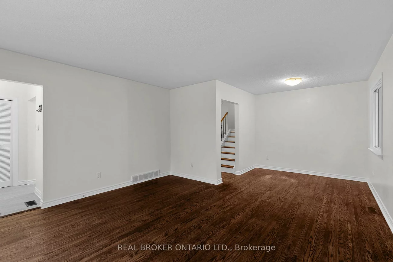 65, Ottaway, Wellington, Barrie