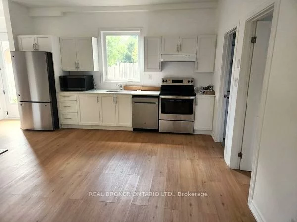 65, Ottaway, Wellington, Barrie