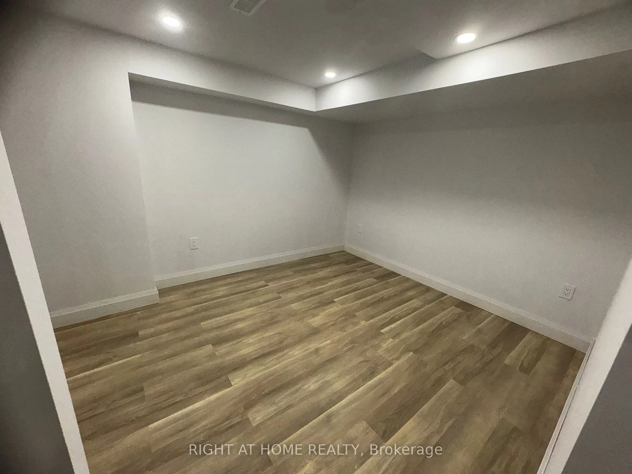 24, Tamworth, Rural Barrie Southeast, Barrie