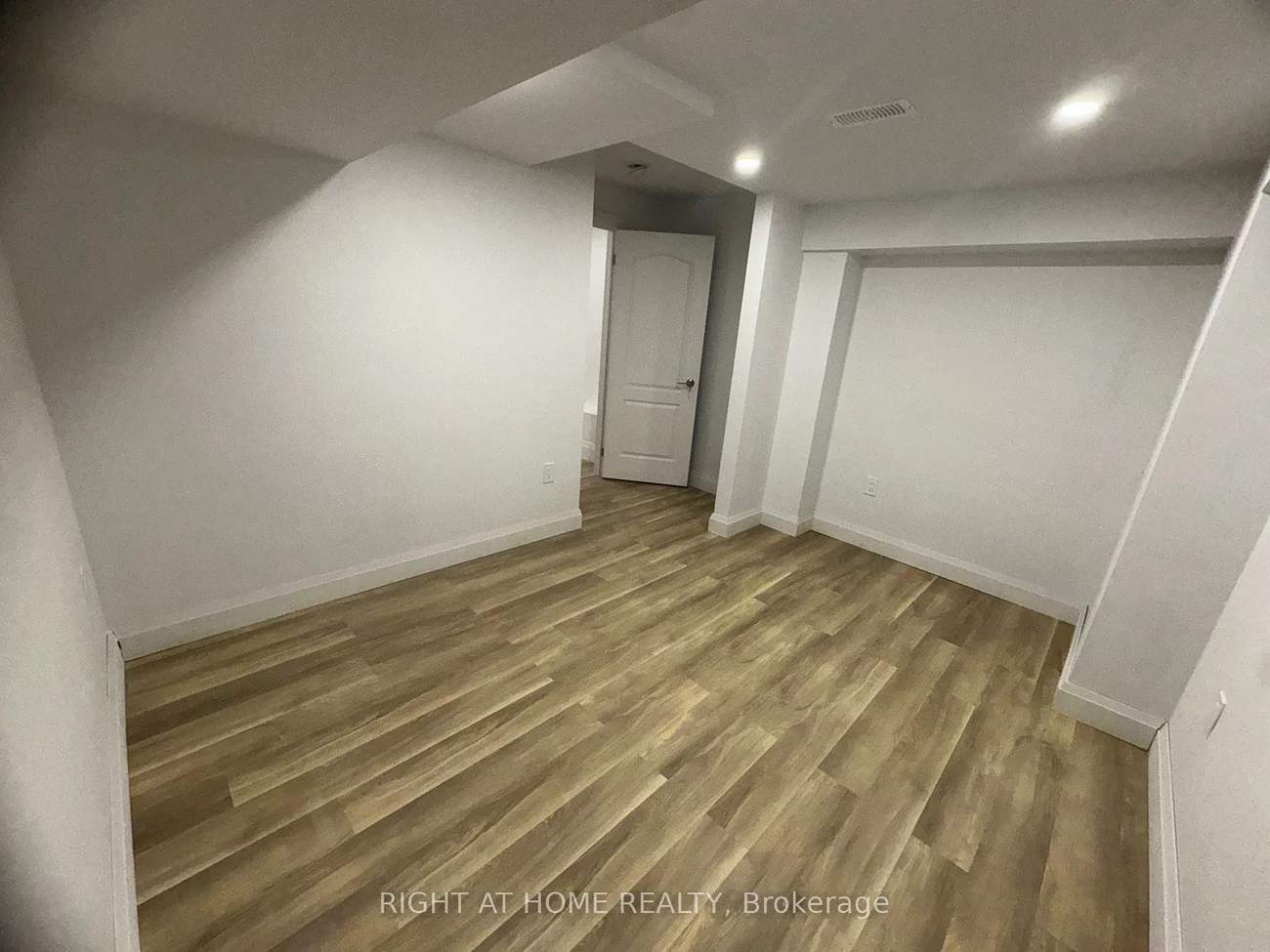 24, Tamworth, Rural Barrie Southeast, Barrie