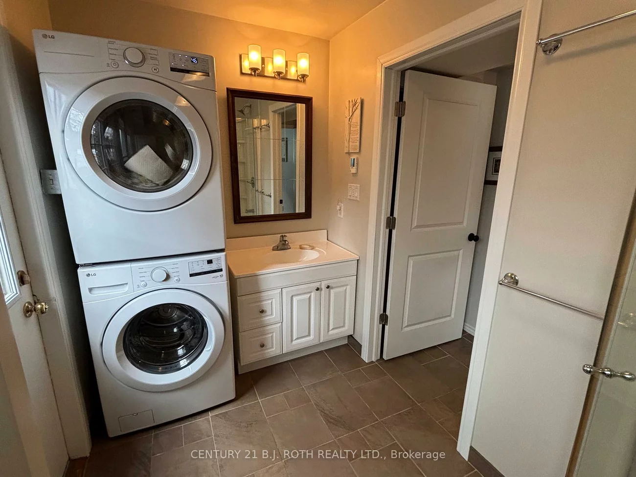 3, Marwendy, Grove East, Barrie