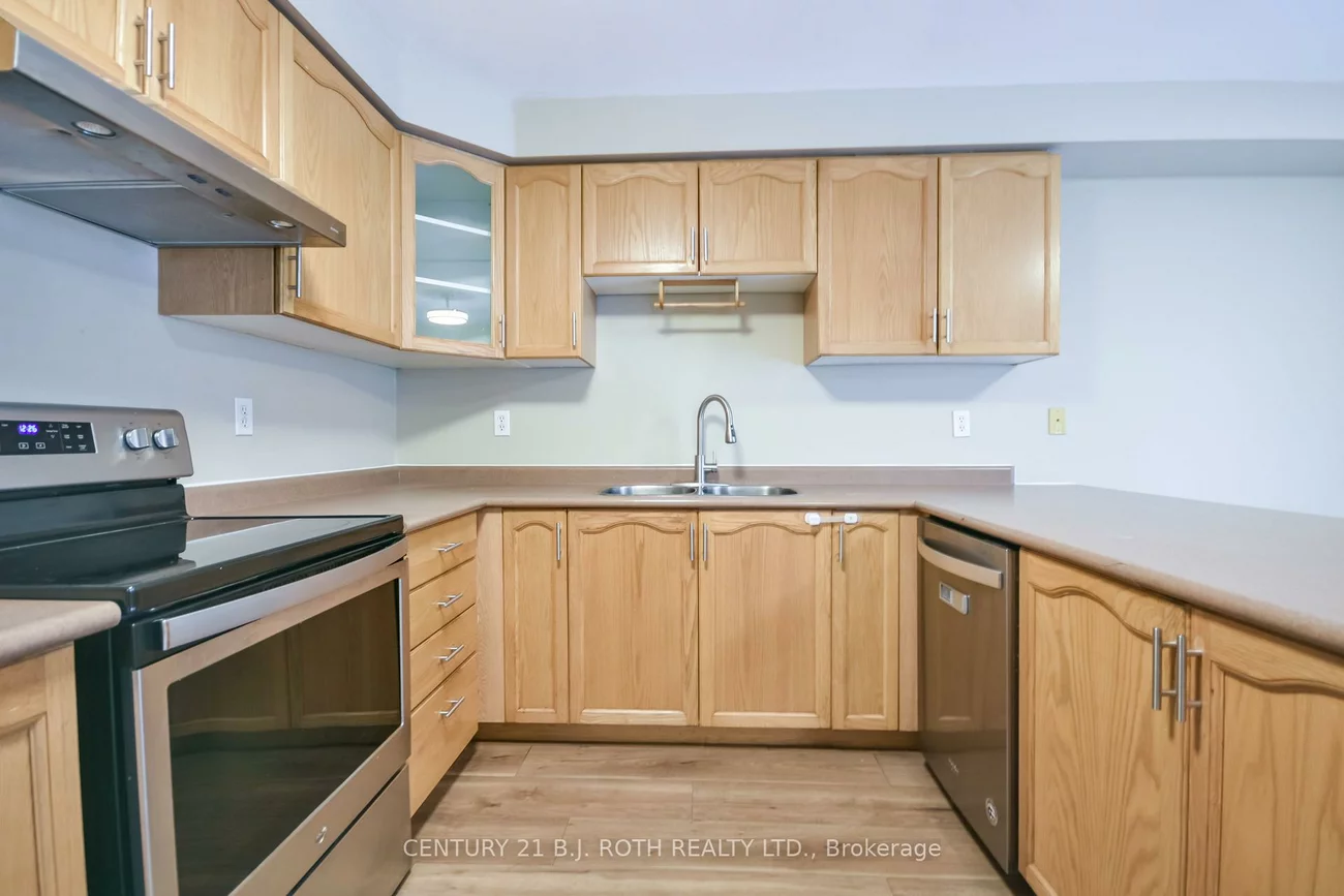 194, Sundew, Holly, Barrie