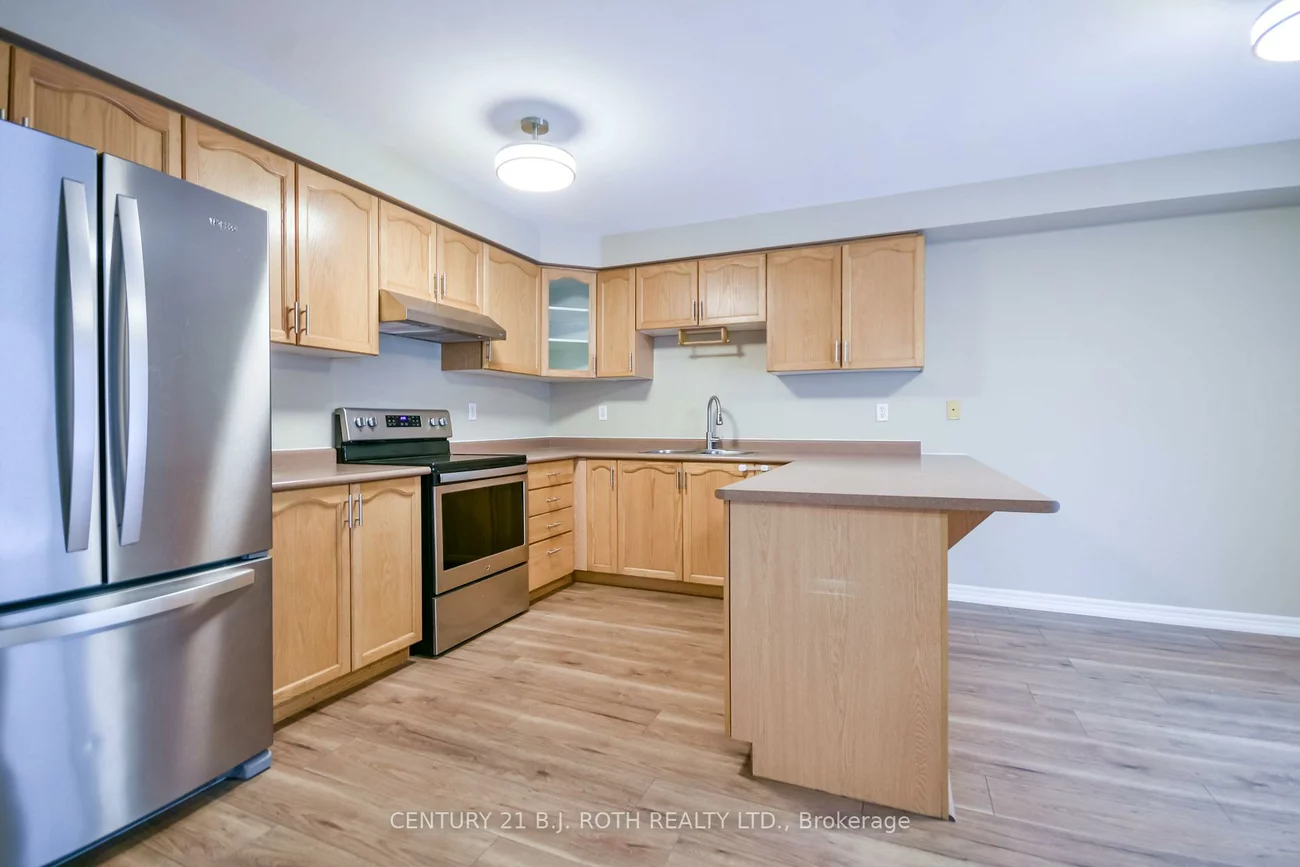 194, Sundew, Holly, Barrie