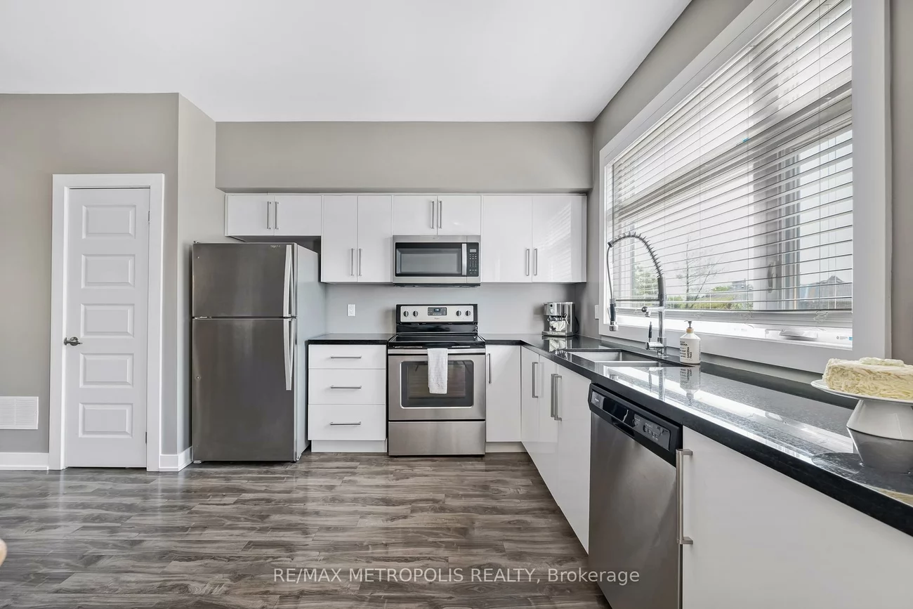 540, Essa, Holly, Barrie