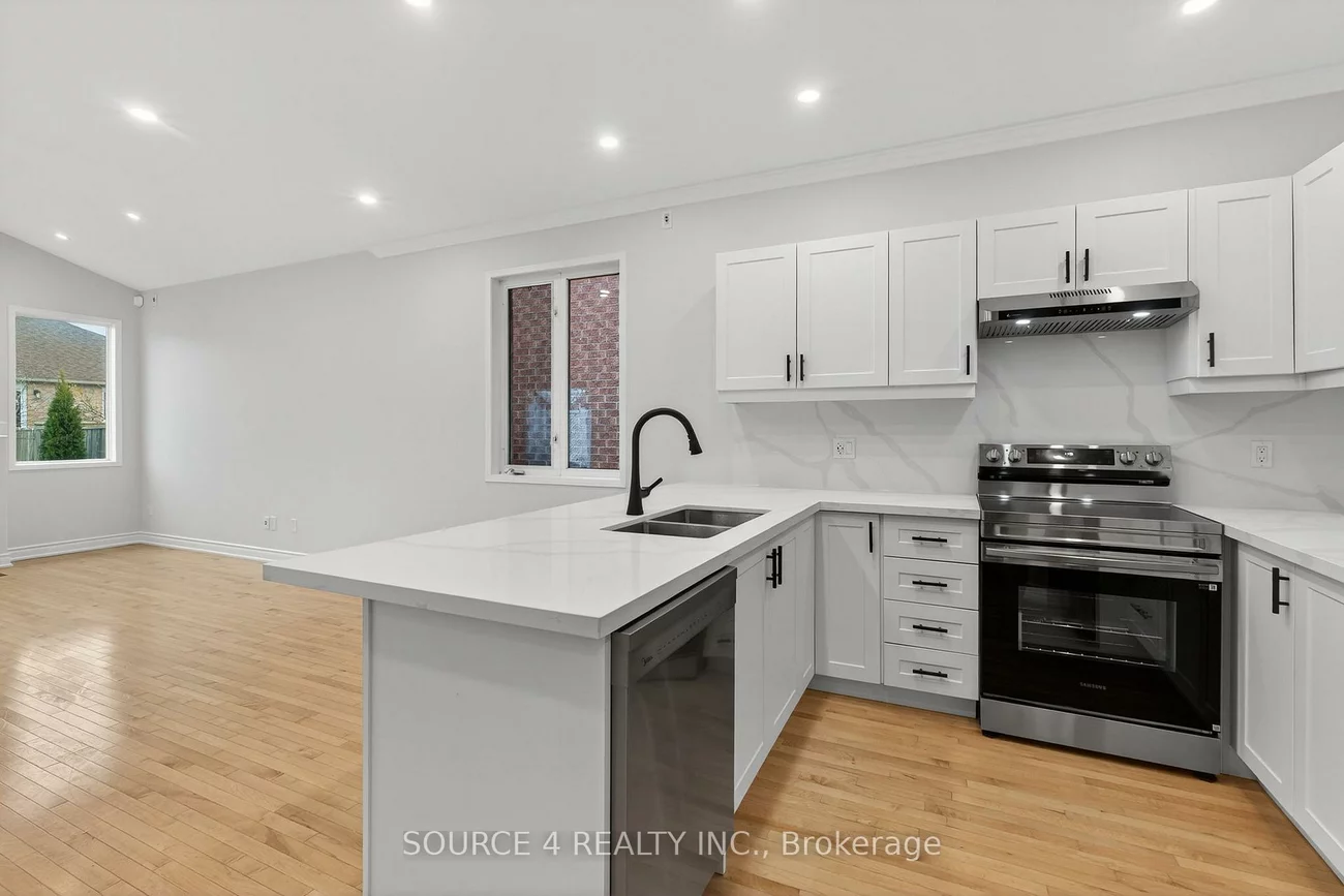 100, Tunbridge, Georgian Drive, Barrie