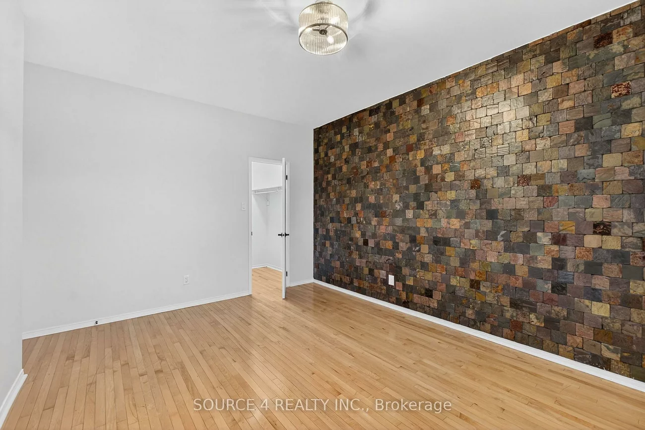 100, Tunbridge, Georgian Drive, Barrie