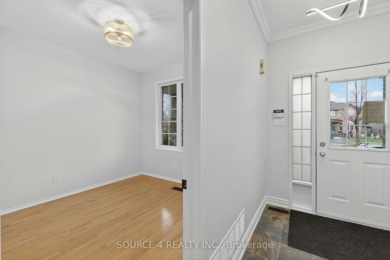 100, Tunbridge, Georgian Drive, Barrie