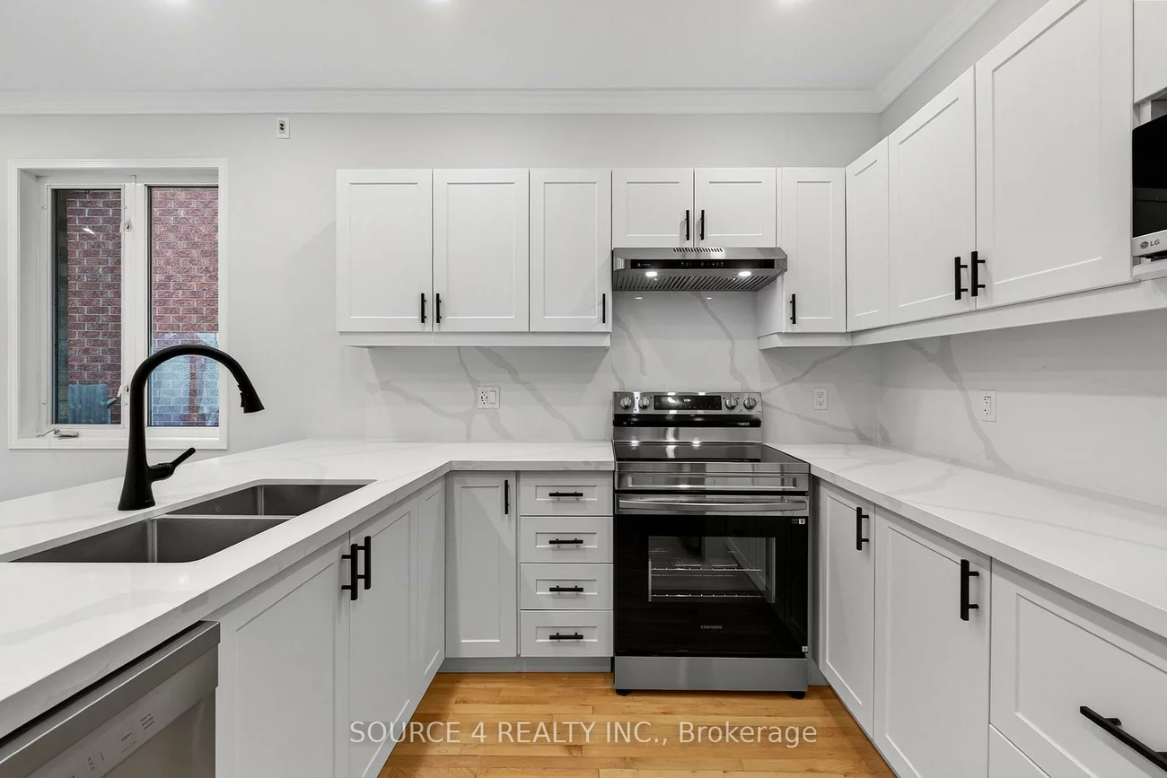 100, Tunbridge, Georgian Drive, Barrie