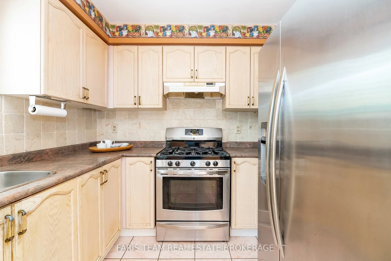 230, Mary Anne, Painswick North, Barrie